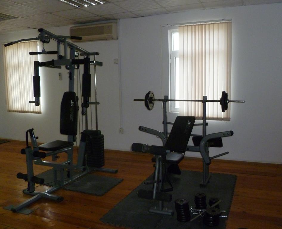 Montenegro Inn Lokbatan Bagian luar foto